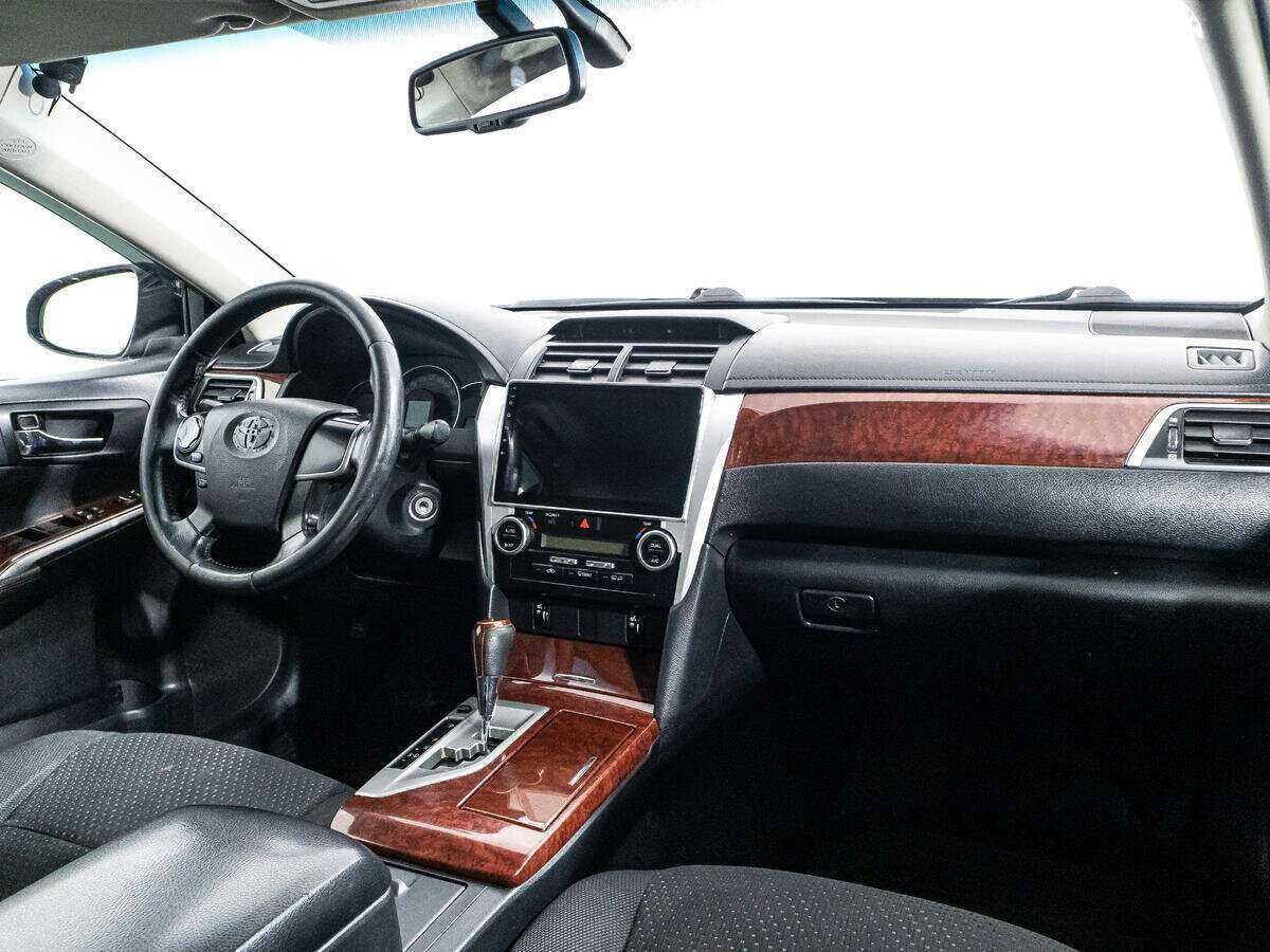 Toyota Camry 2012 года с пробегом. Фото: #8
