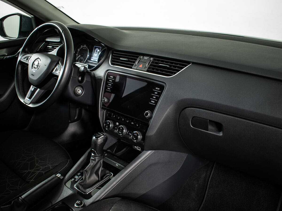 Skoda Octavia 2018 года с пробегом. Фото: #8
