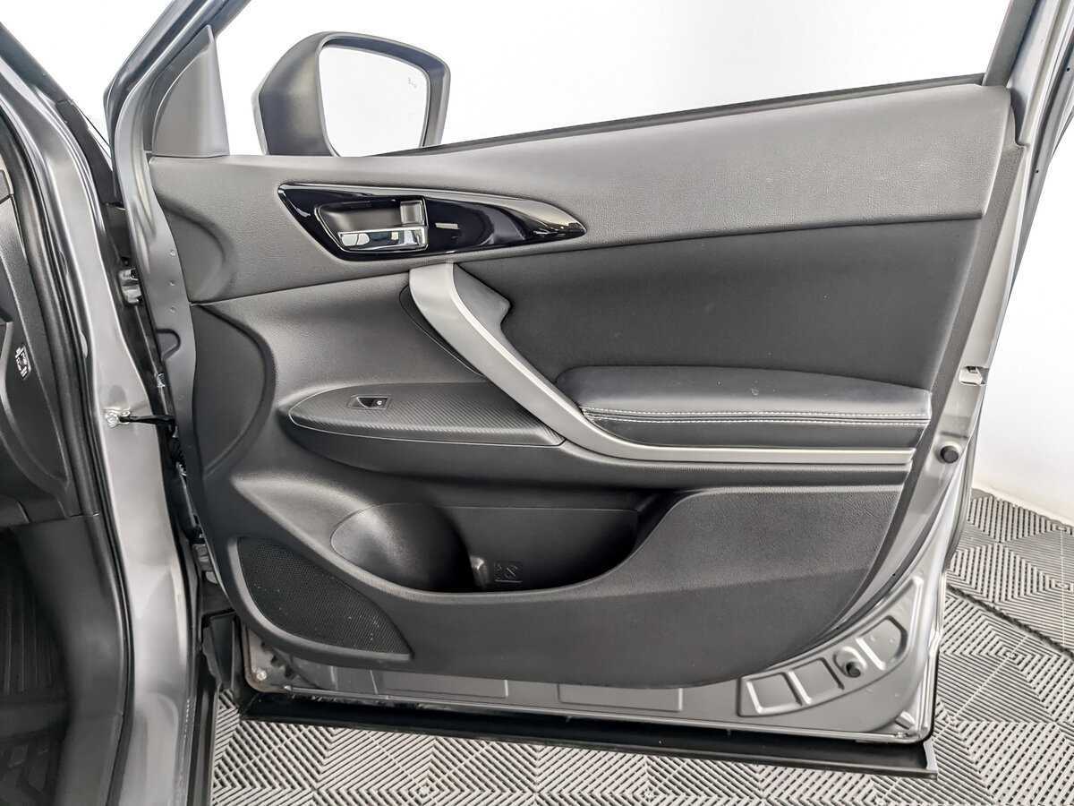 Mitsubishi Eclipse Cross 2019 года с пробегом. Фото: #20