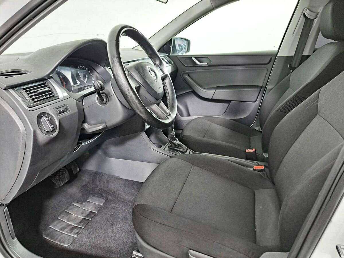 Skoda Rapid 2017 года с пробегом. Фото: #15