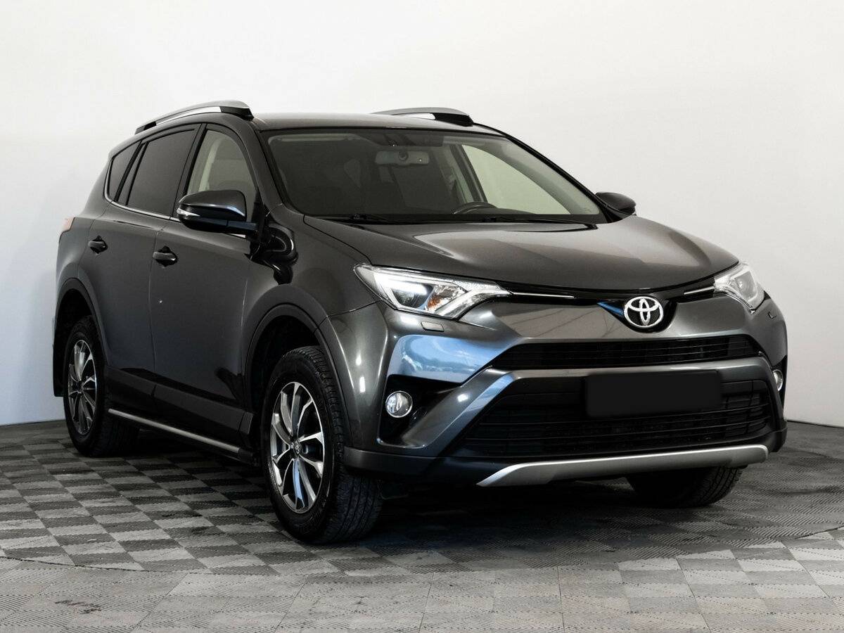 Toyota RAV4 2016 года с пробегом. Фото: #2
