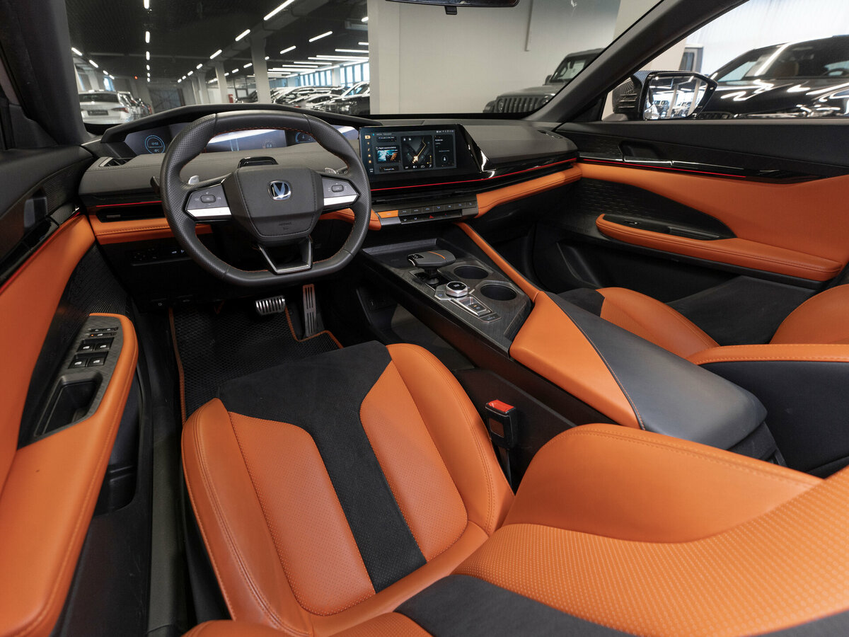 Changan UNI-V 2023 года с пробегом. Фото: #6