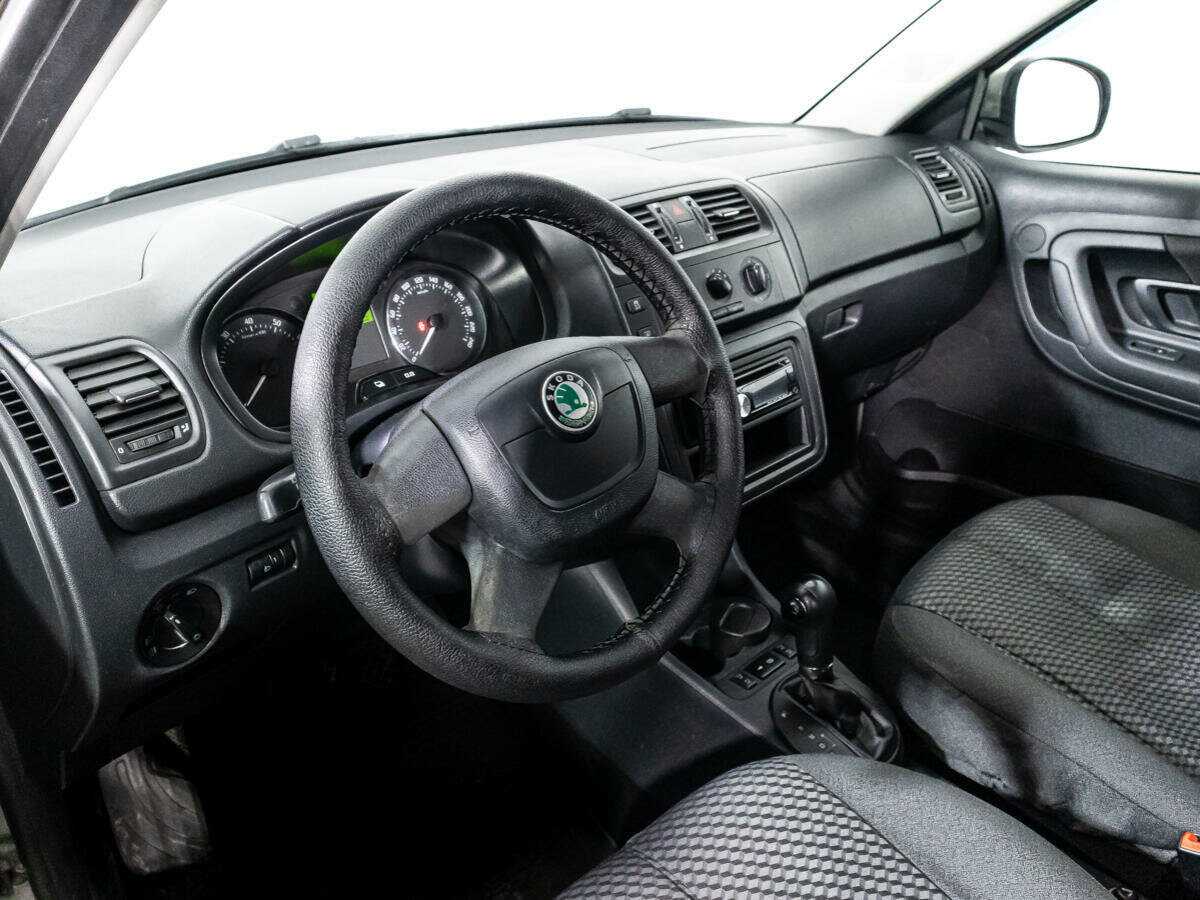 Skoda Fabia 2012 года с пробегом. Фото: #10