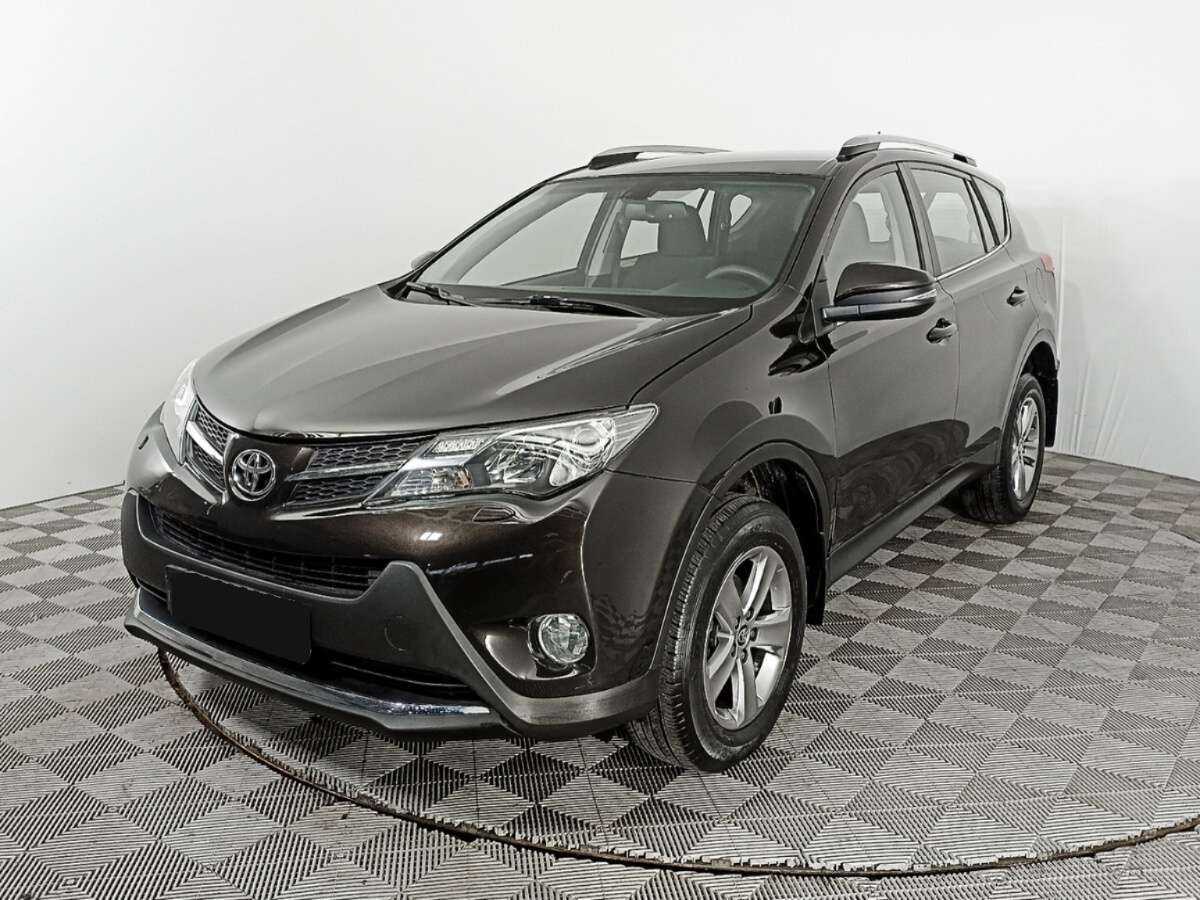 Toyota RAV4 2014 года с пробегом. Посмотреть фото