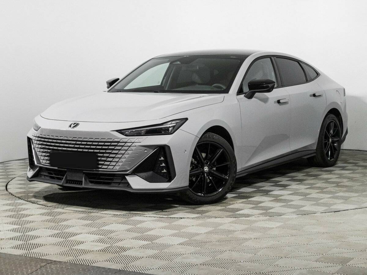 Changan UNI-V 2023 года с пробегом. Фото: #0