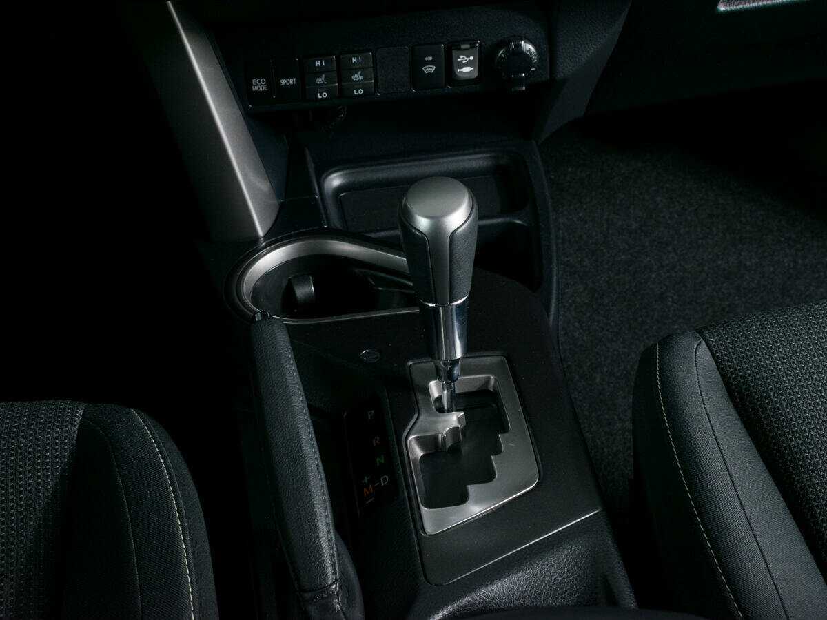 Toyota RAV4 2019 года с пробегом. Фото: #16