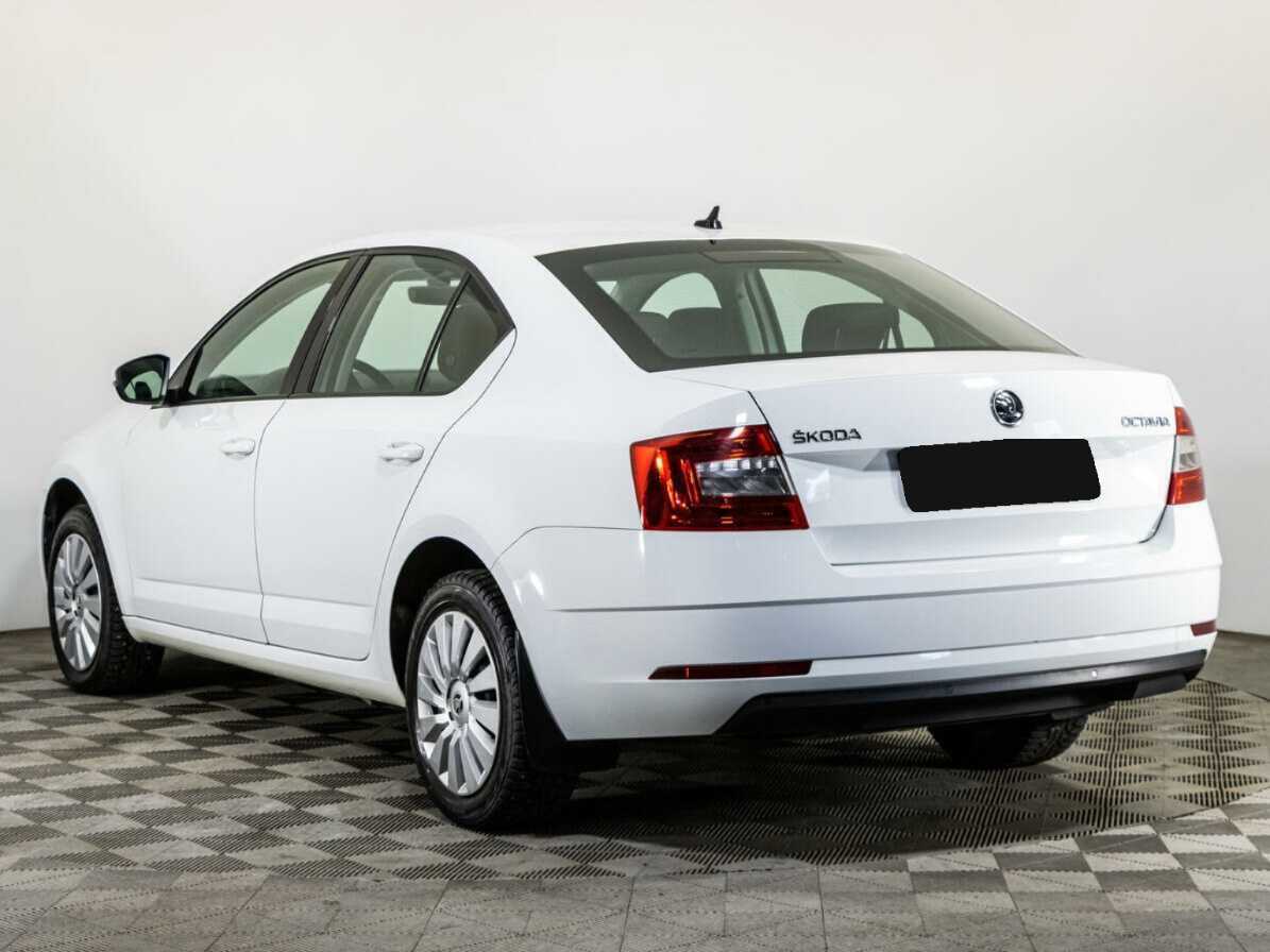 Skoda Octavia 2018 года с пробегом. Фото: #6