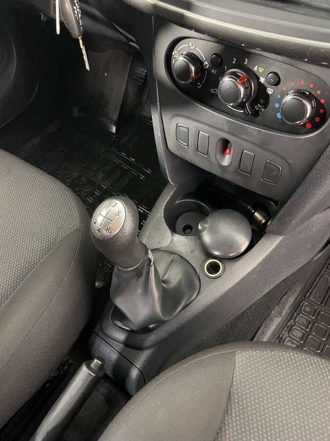 Renault Logan 2014 года с пробегом. Фото: #18