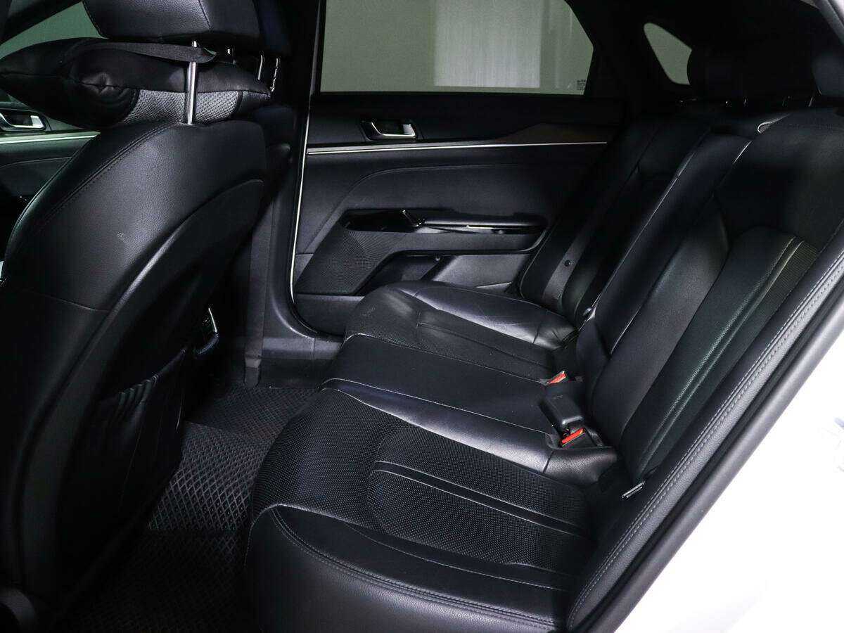 Kia K5 2020 года с пробегом. Фото: #8