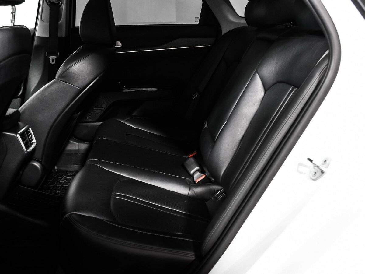 Kia K5 2020 года с пробегом. Фото: #12