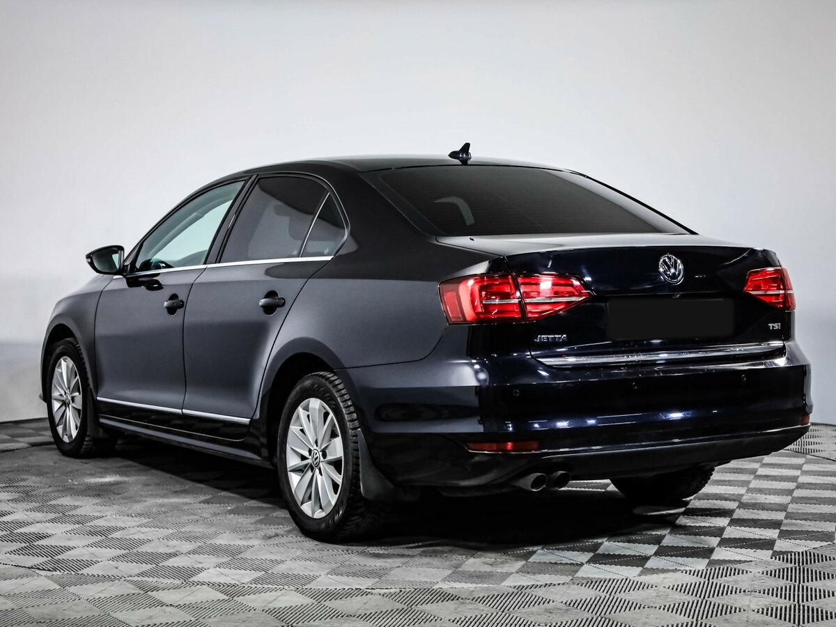 Volkswagen Jetta 2017 года с пробегом. Фото: #5