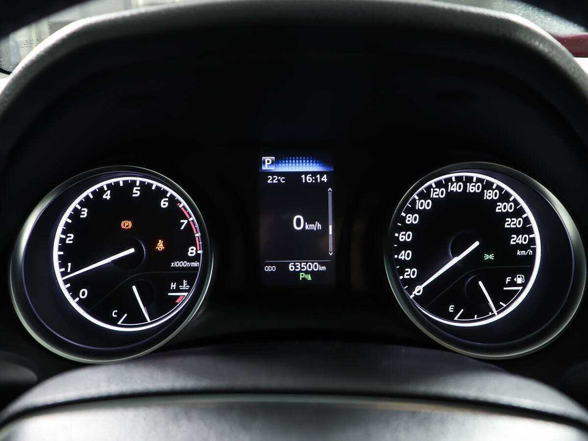 Toyota Camry 2020 года с пробегом. Фото: #13