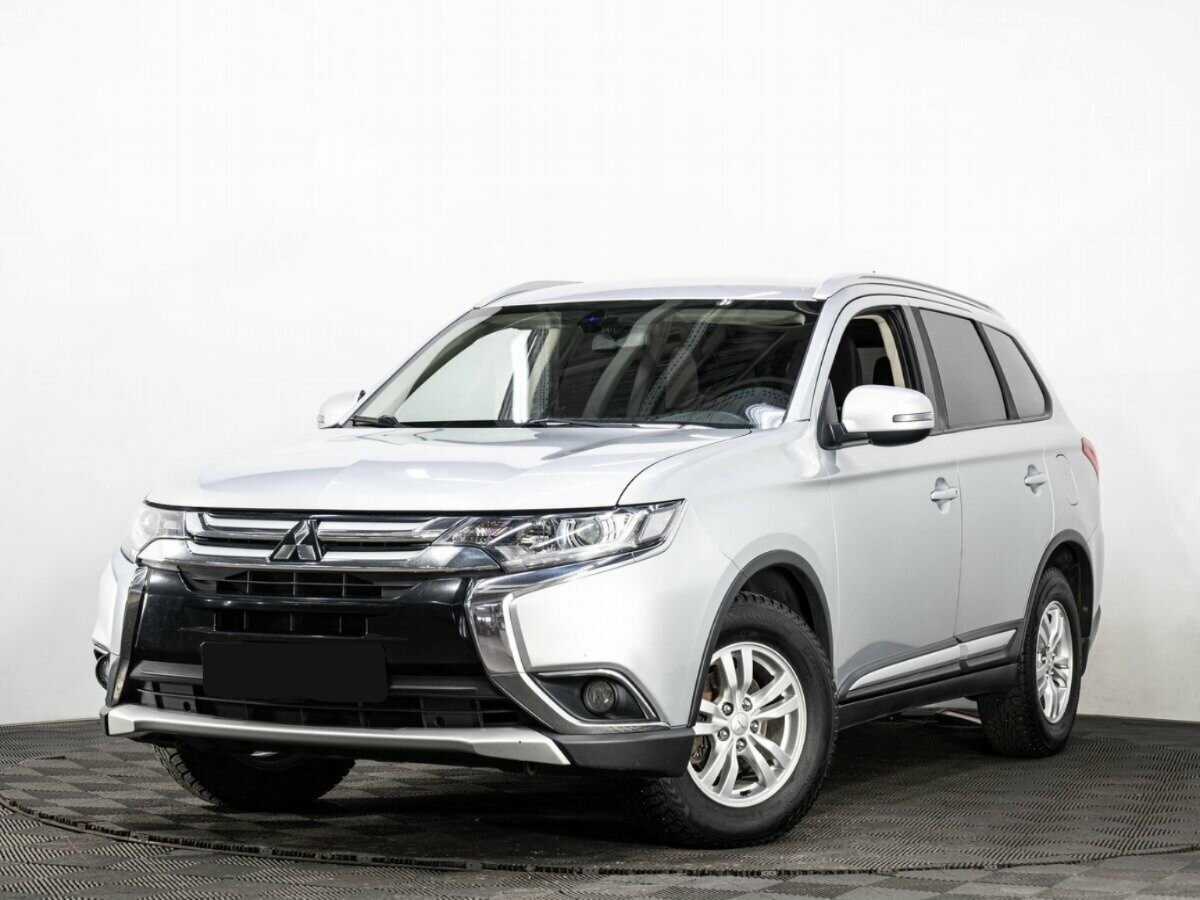 Mitsubishi Outlander 2016 года с пробегом. Посмотреть фото