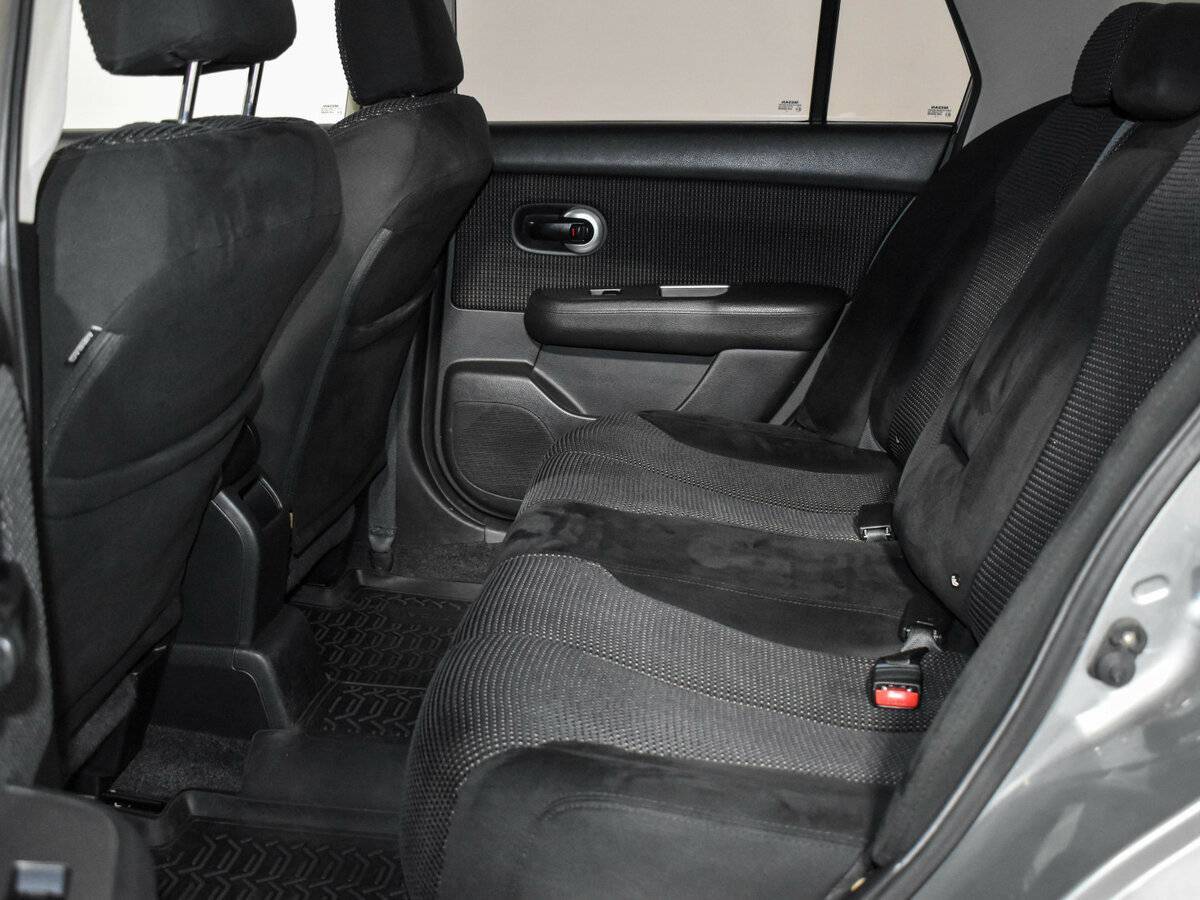 Nissan Tiida 2013 года с пробегом. Фото: #10