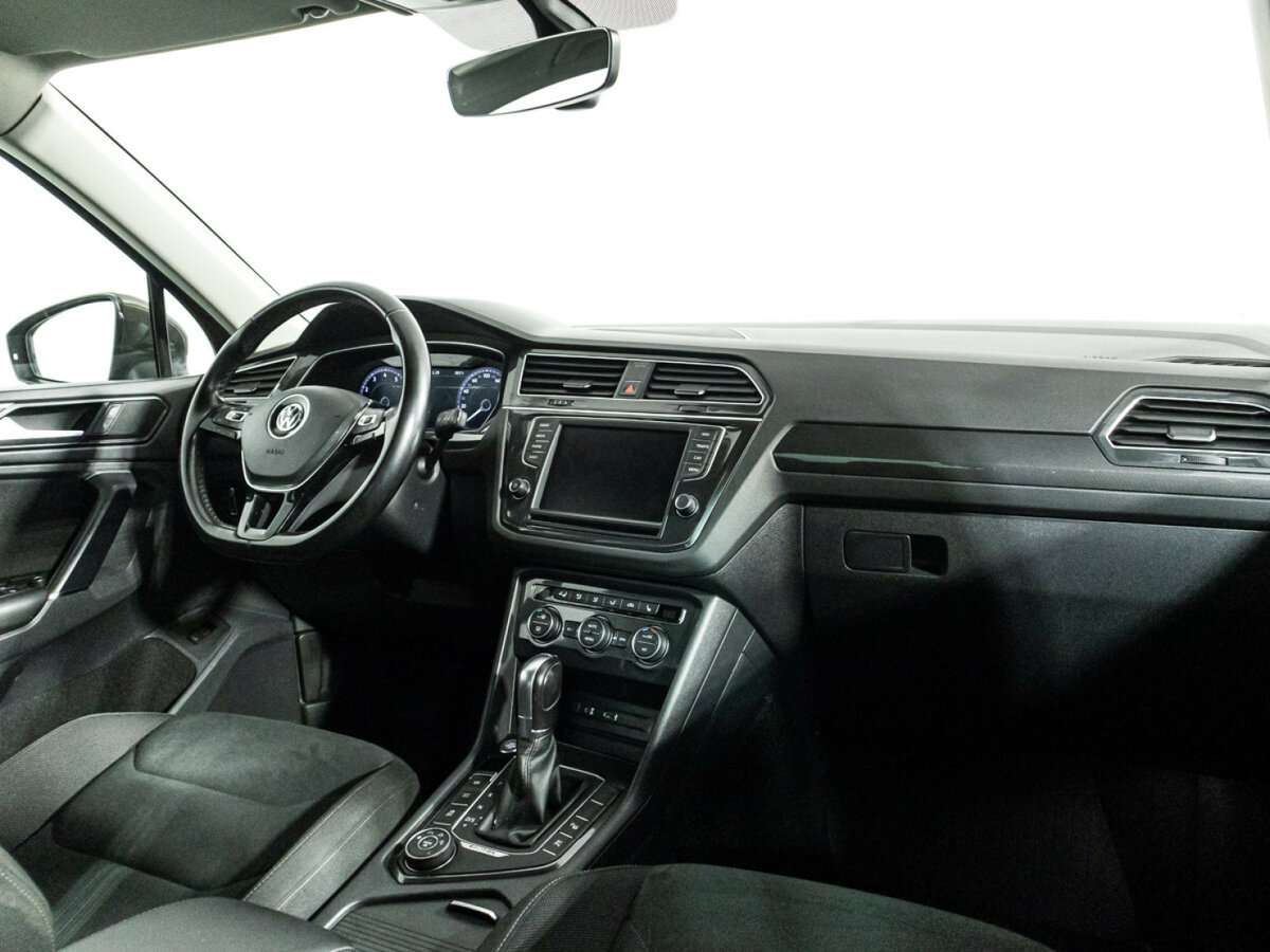 Volkswagen Tiguan 2017 года с пробегом. Фото: #8