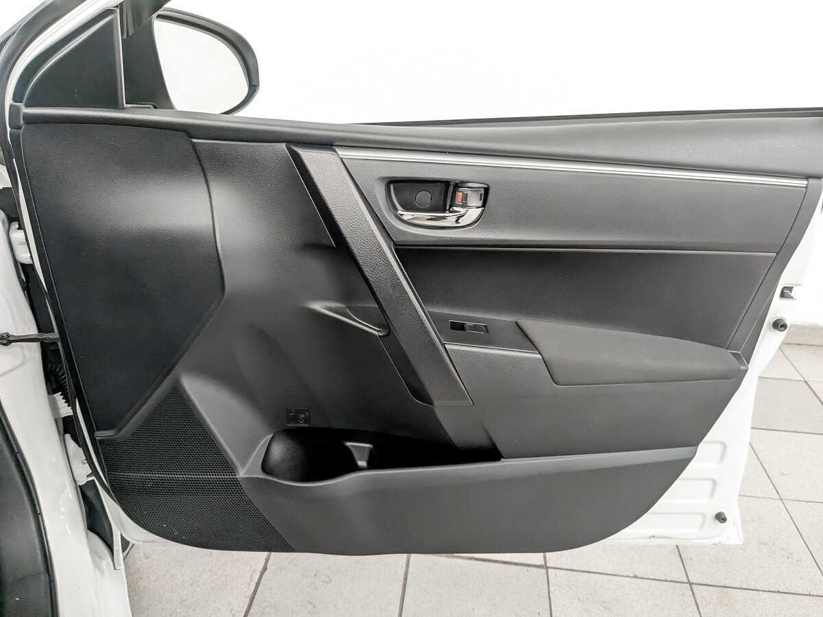 Toyota Corolla 2014 года с пробегом. Фото: #23