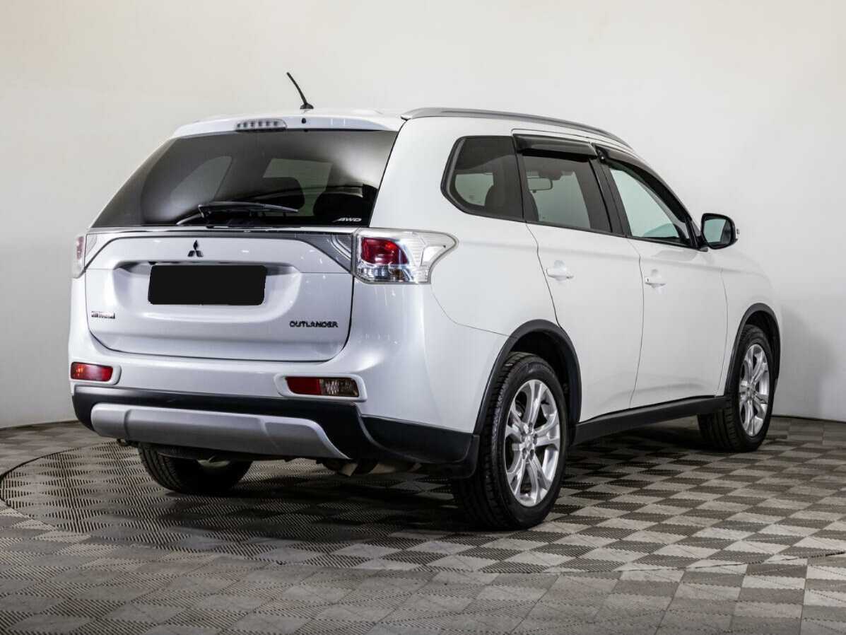 Mitsubishi Outlander 2014 года с пробегом. Фото: #4