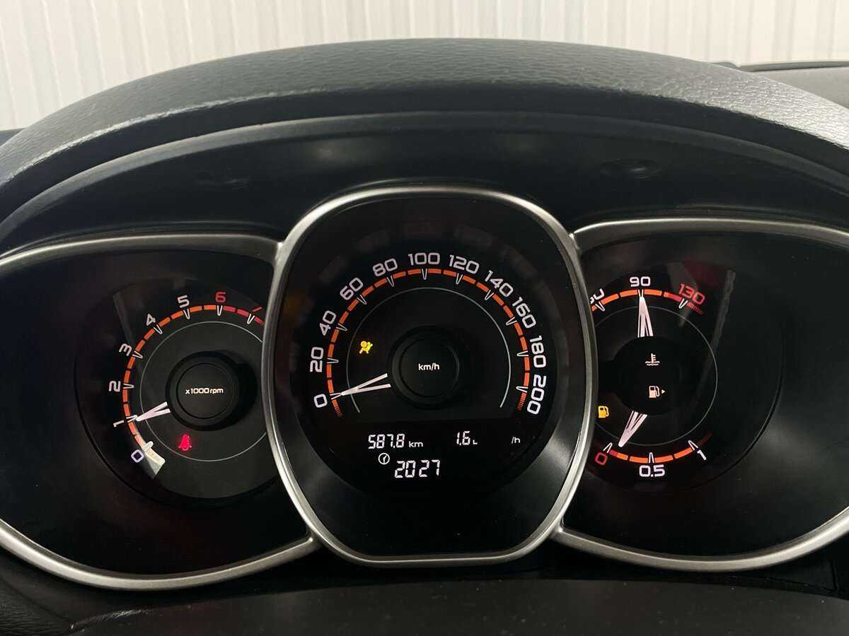 Lada (ВАЗ) Vesta 2018 года с пробегом. Фото: #12