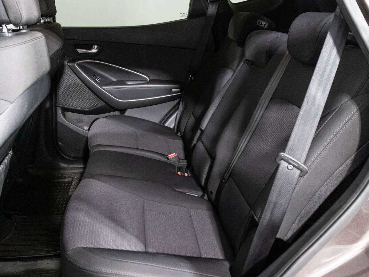 Hyundai Santa Fe 2013 года с пробегом. Фото: #9