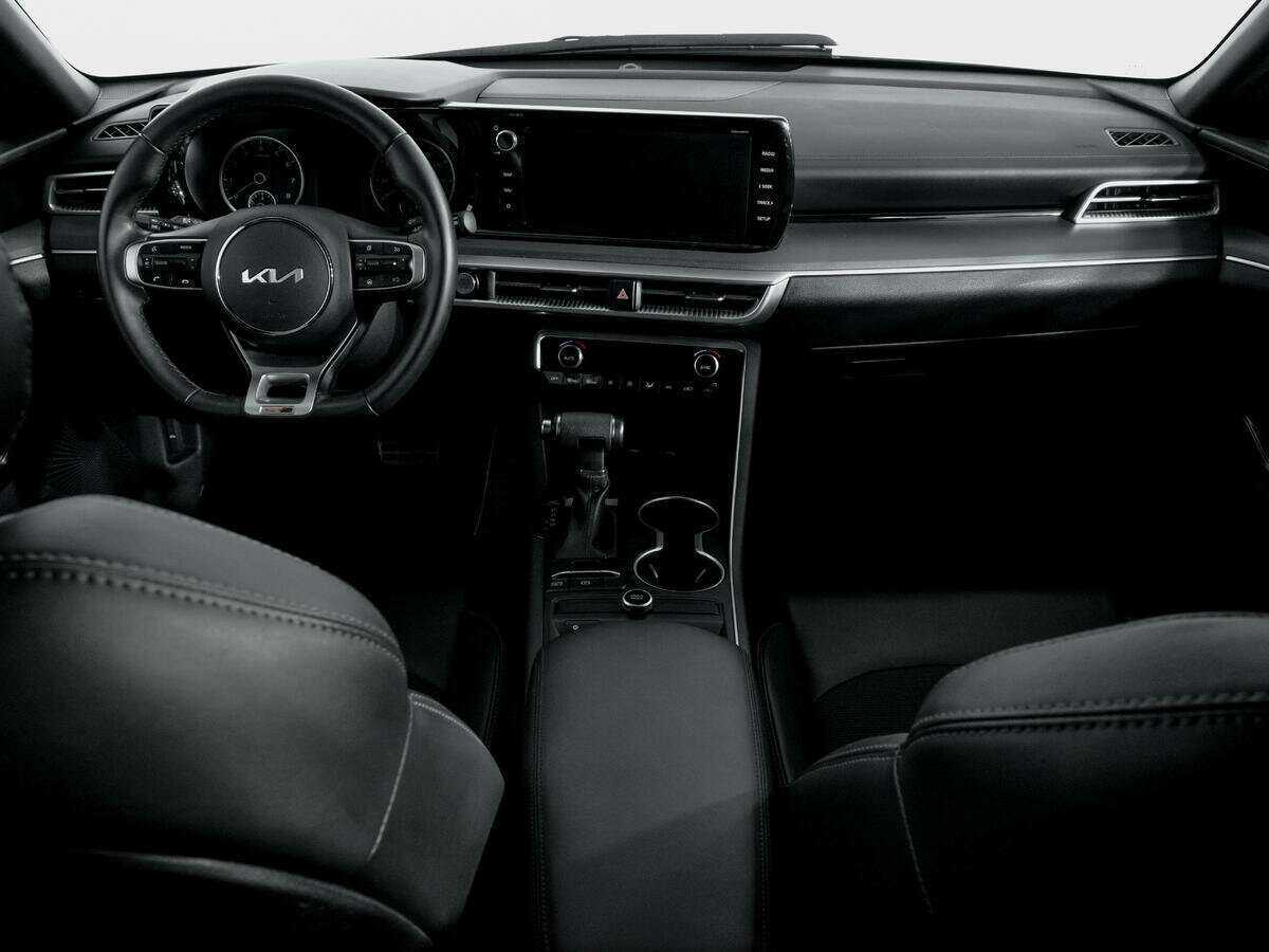 Kia K5 2022 года с пробегом. Фото: #10
