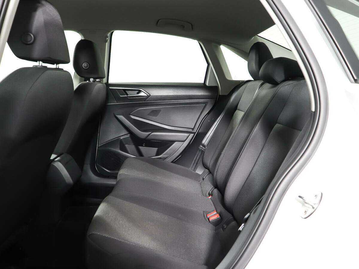 Volkswagen Jetta 2019 года с пробегом. Фото: #9