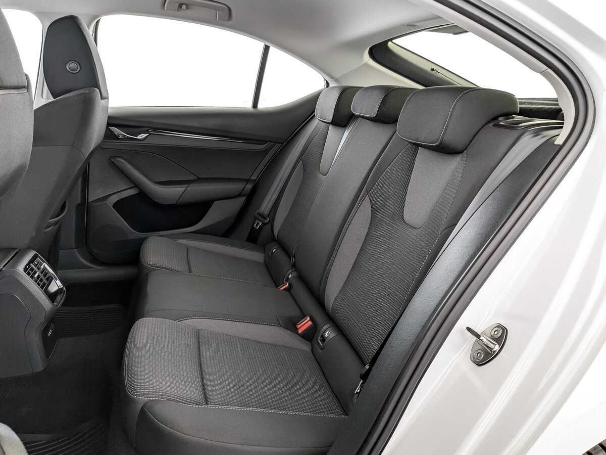 Skoda Octavia 2021 года с пробегом. Фото: #11