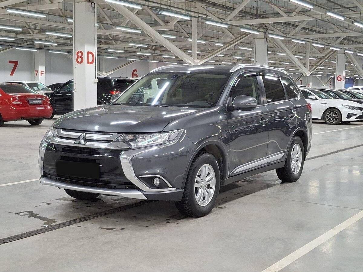 Mitsubishi Outlander 2015 года с пробегом. Посмотреть фото