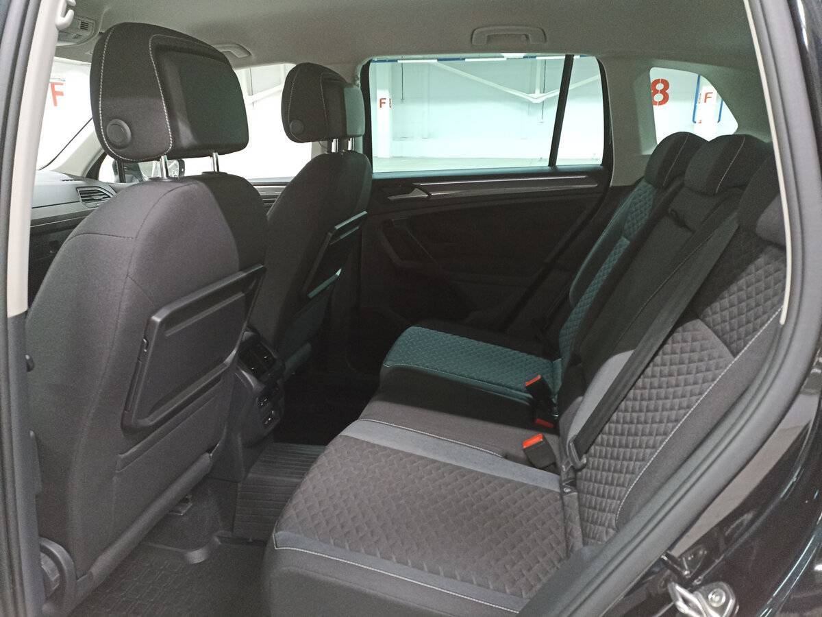 Volkswagen Tiguan 2018 года с пробегом. Фото: #11