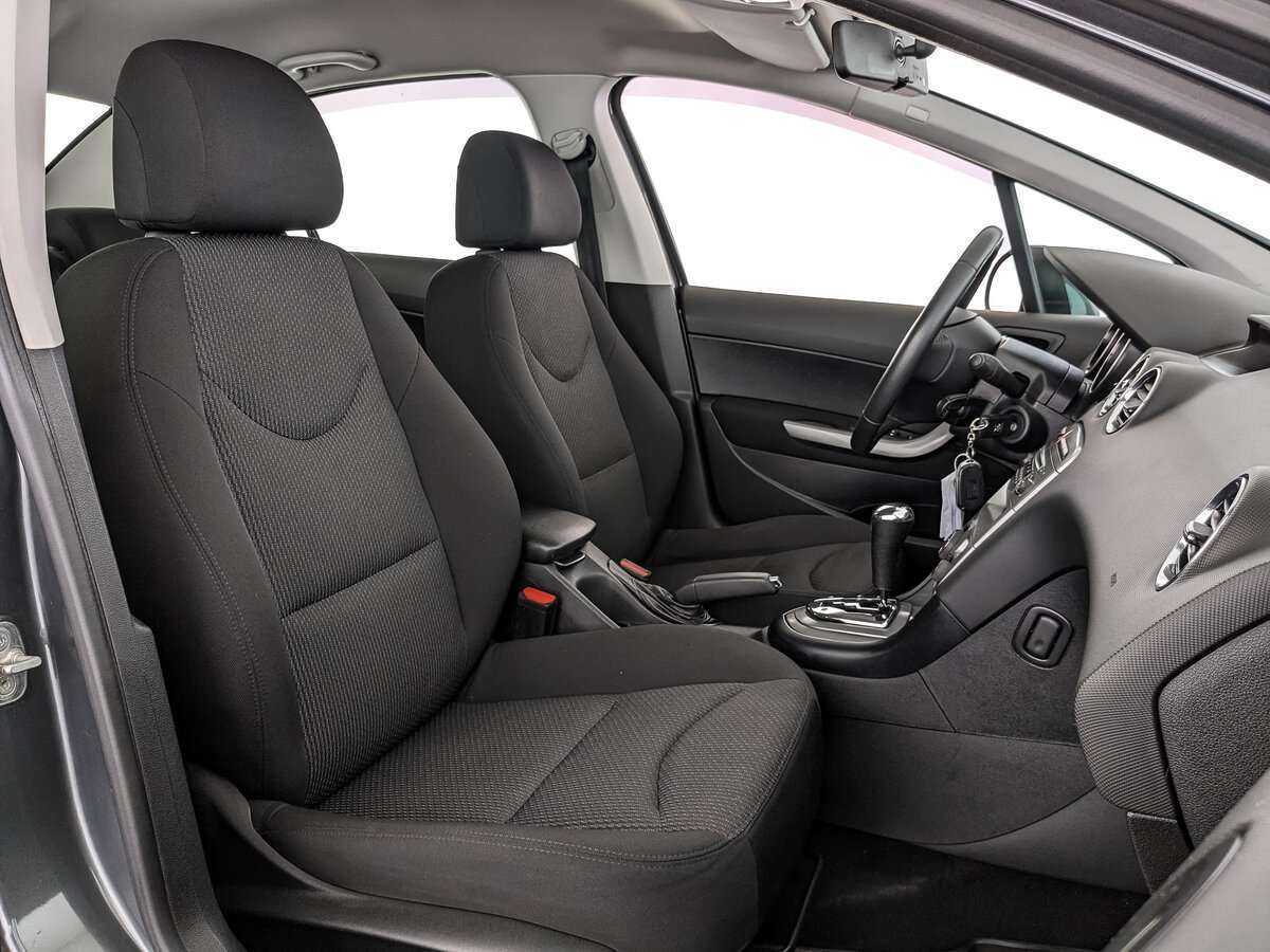 Peugeot 408 2013 года с пробегом. Фото: #23