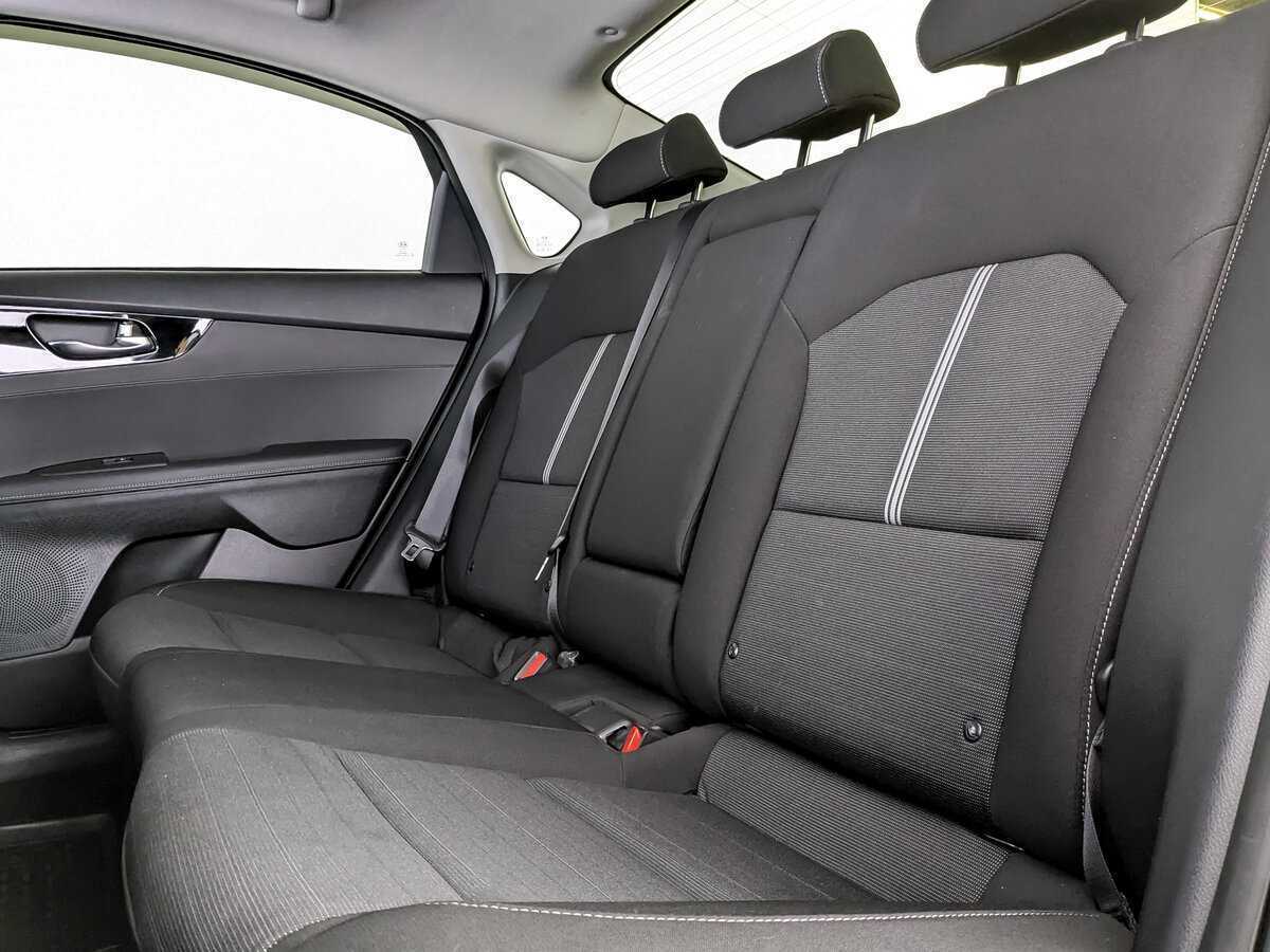 Kia Cerato 2021 года с пробегом. Фото: #9