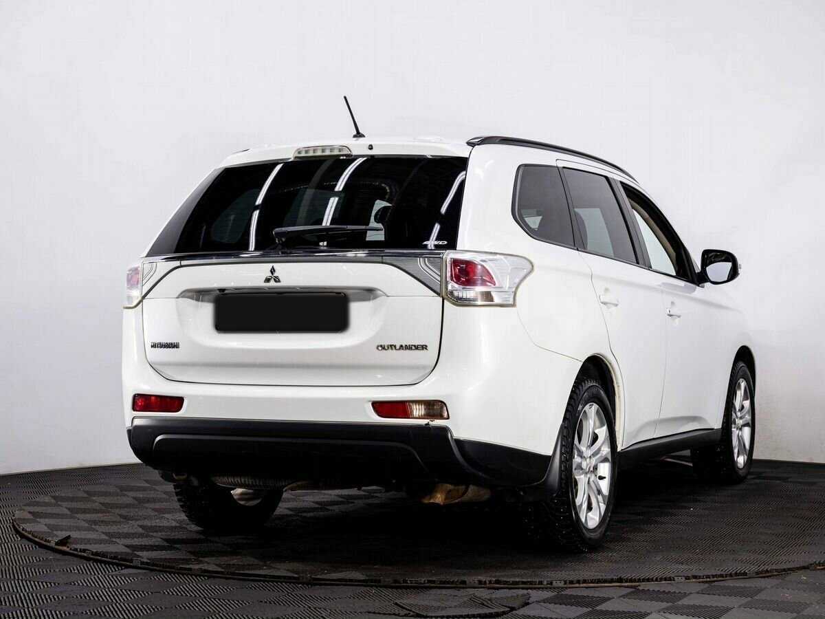 Mitsubishi Outlander 2012 года с пробегом. Фото: #5
