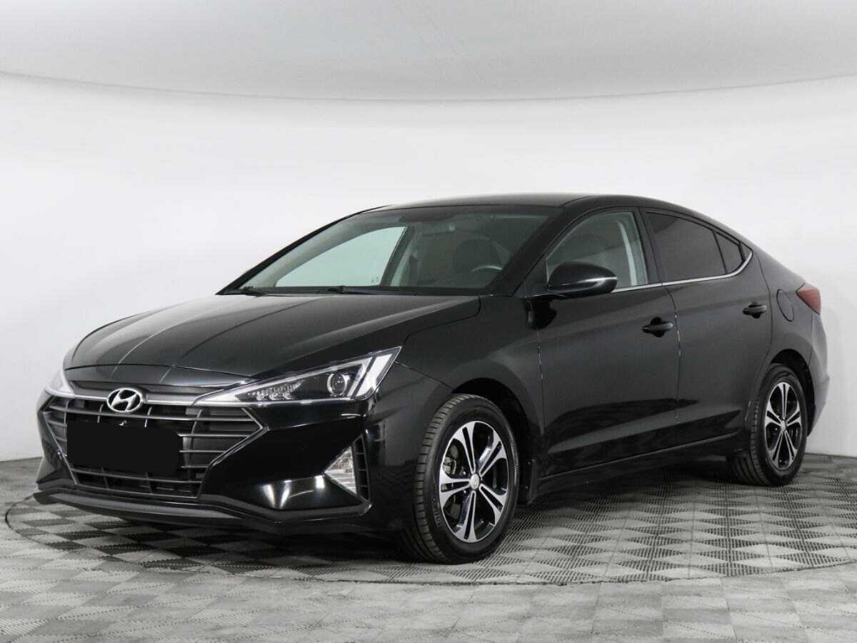Hyundai Elantra 2019 года с пробегом. Посмотреть фото