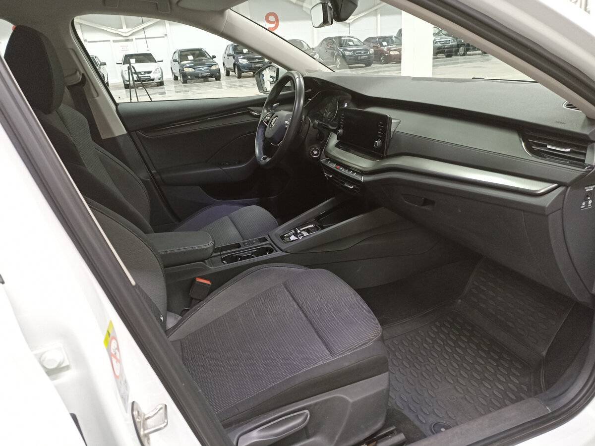 Skoda Octavia 2021 года с пробегом. Фото: #10