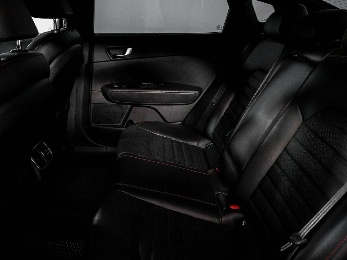 Kia Optima 2017 года с пробегом. Фото: #9