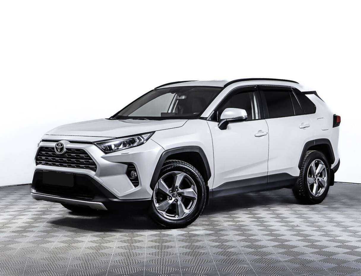Toyota RAV4 2020 года с пробегом. Посмотреть фото