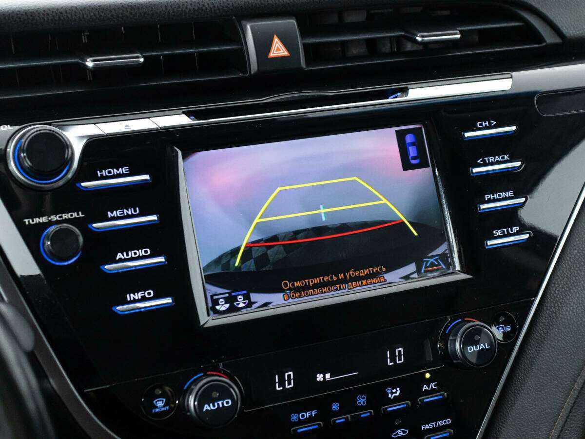 Toyota Camry 2018 года с пробегом. Фото: #16