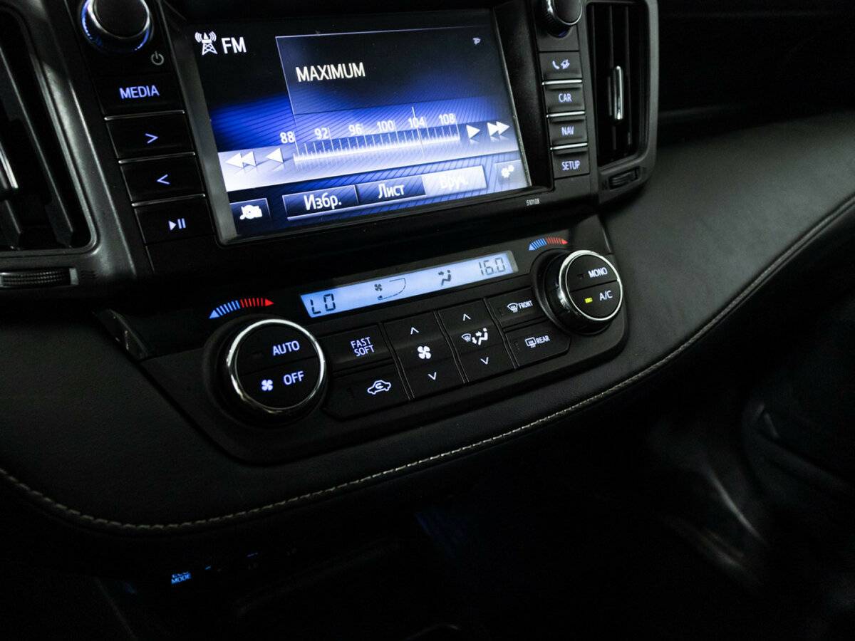 Toyota RAV4 2017 года с пробегом. Фото: #14