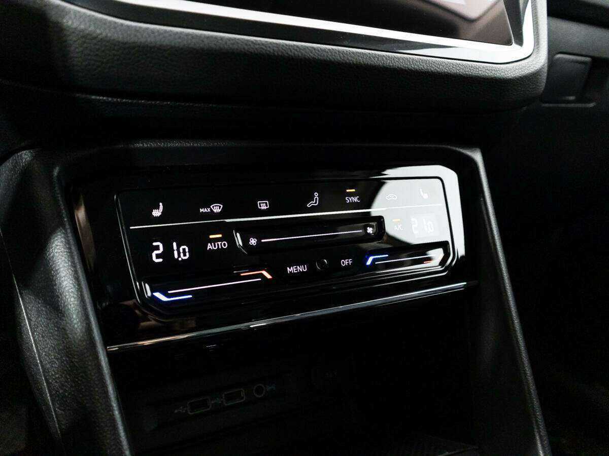 Volkswagen Tiguan 2018 года с пробегом. Фото: #16