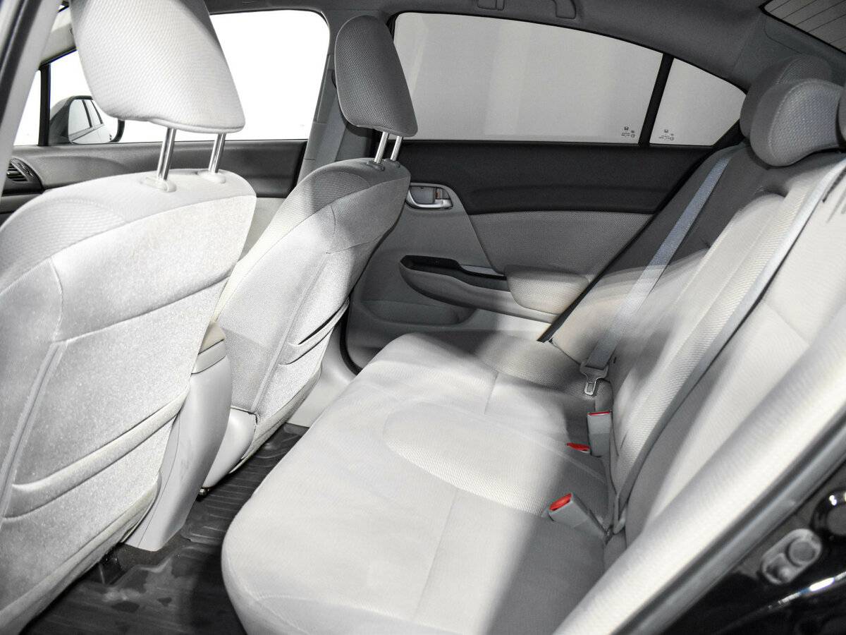 Honda Civic 2012 года с пробегом. Фото: #10