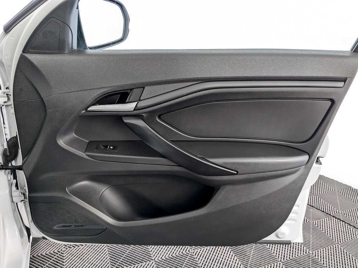 Lada (ВАЗ) Vesta 2019 года с пробегом. Фото: #19