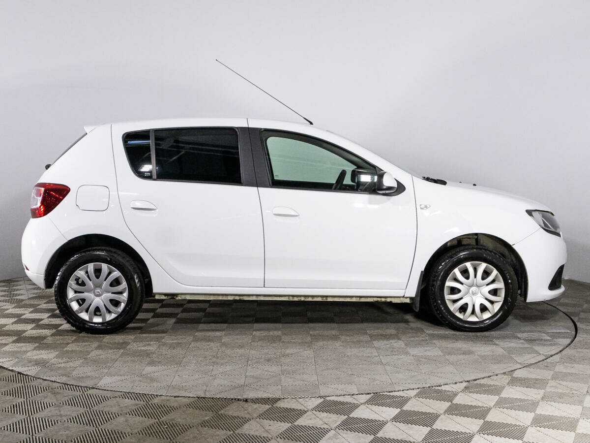 Renault Sandero 2018 года с пробегом. Фото: #3