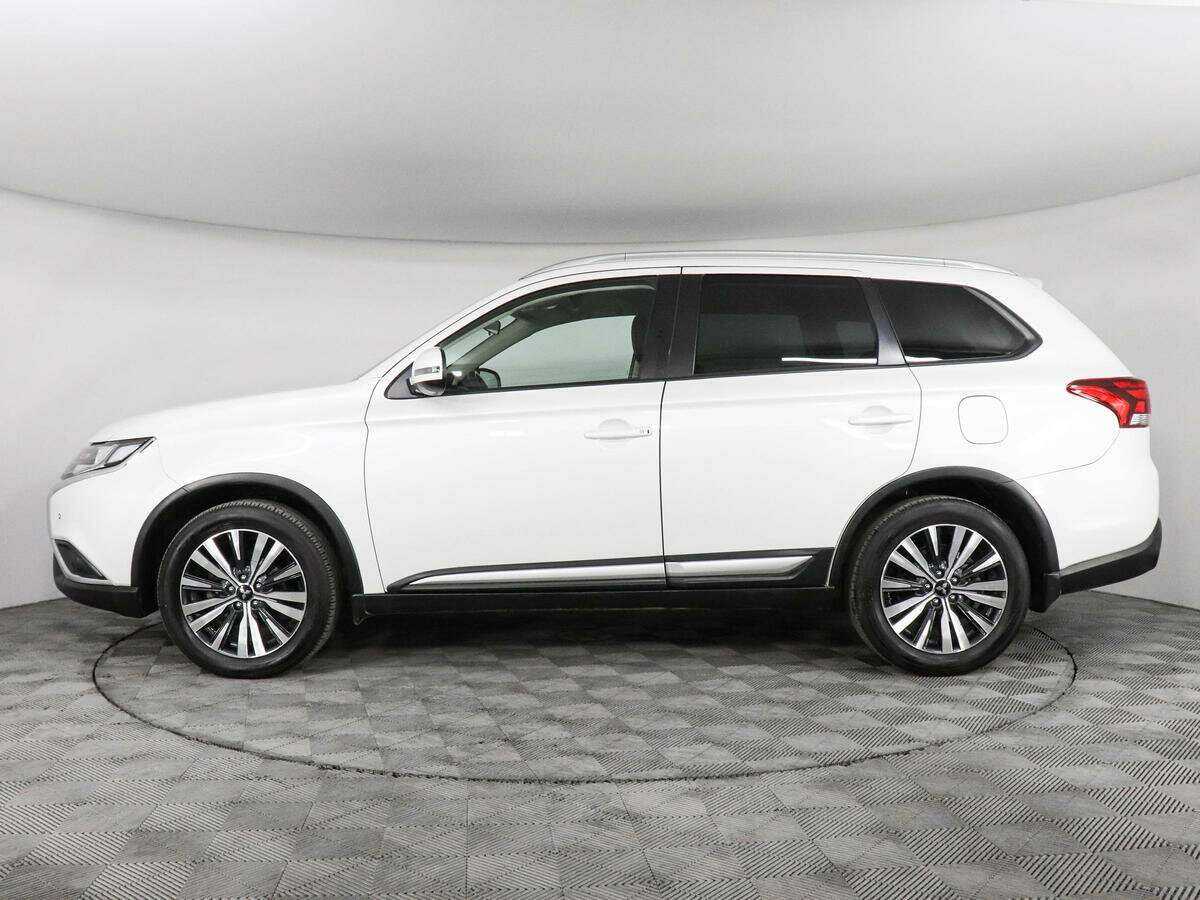 Mitsubishi Outlander 2019 года с пробегом. Фото: #7