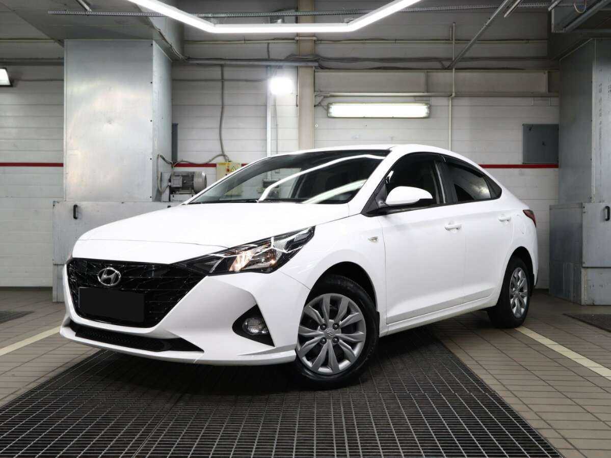 Hyundai Solaris 2021 года с пробегом. Посмотреть фото