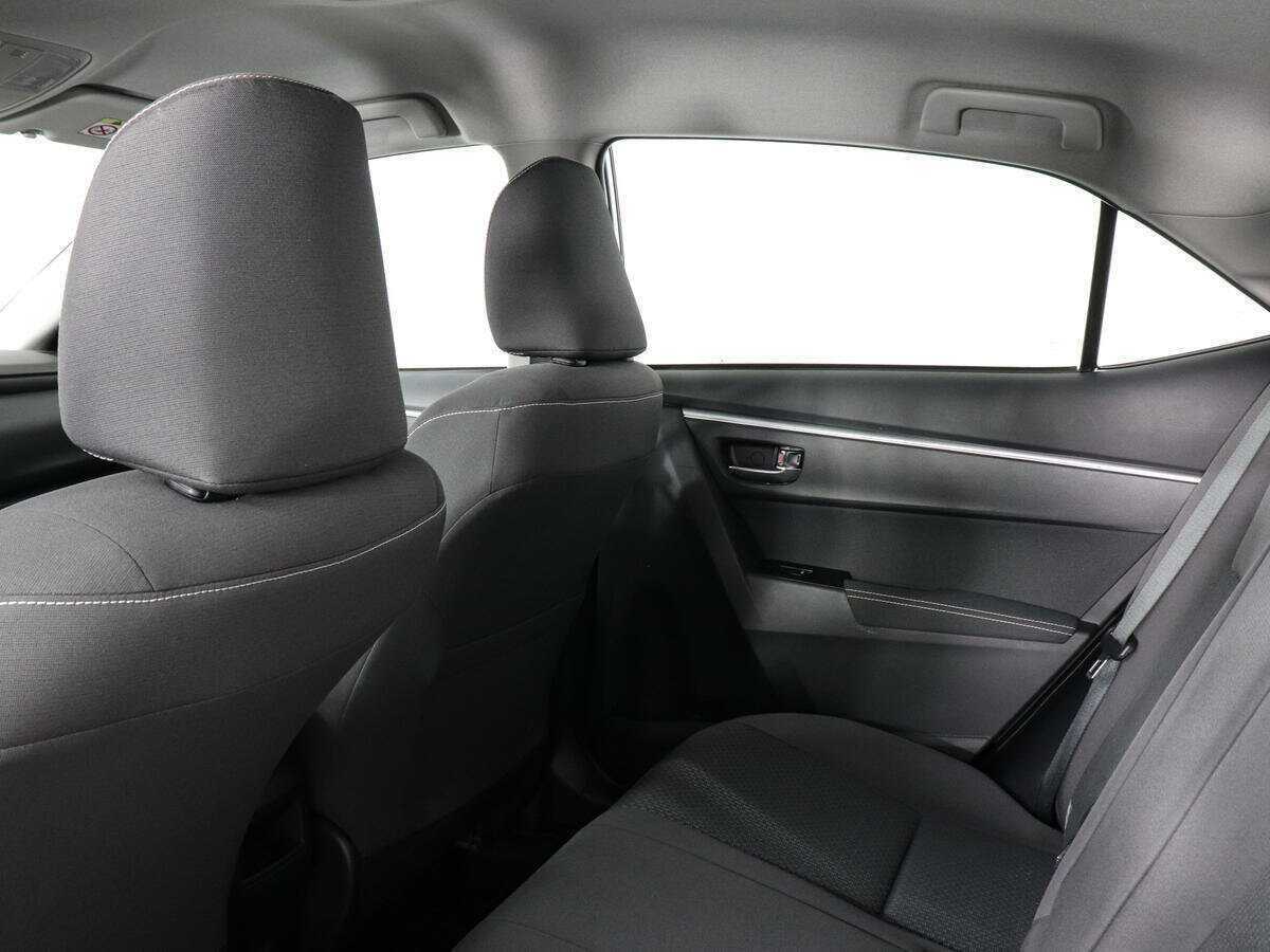 Toyota Corolla 2017 года с пробегом. Фото: #11
