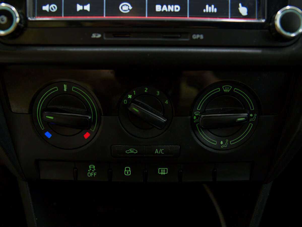 Skoda Rapid 2018 года с пробегом. Фото: #11