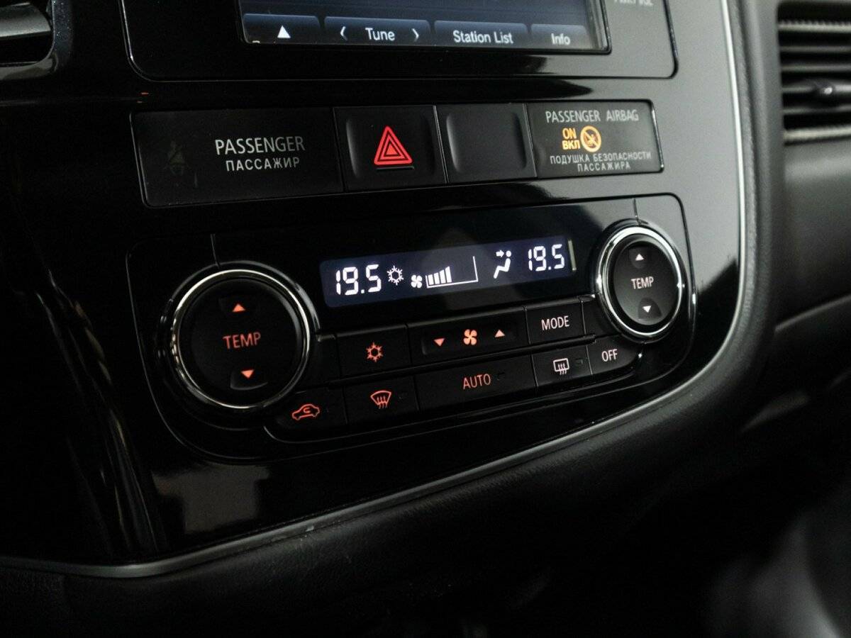 Mitsubishi Outlander 2013 года с пробегом. Фото: #17