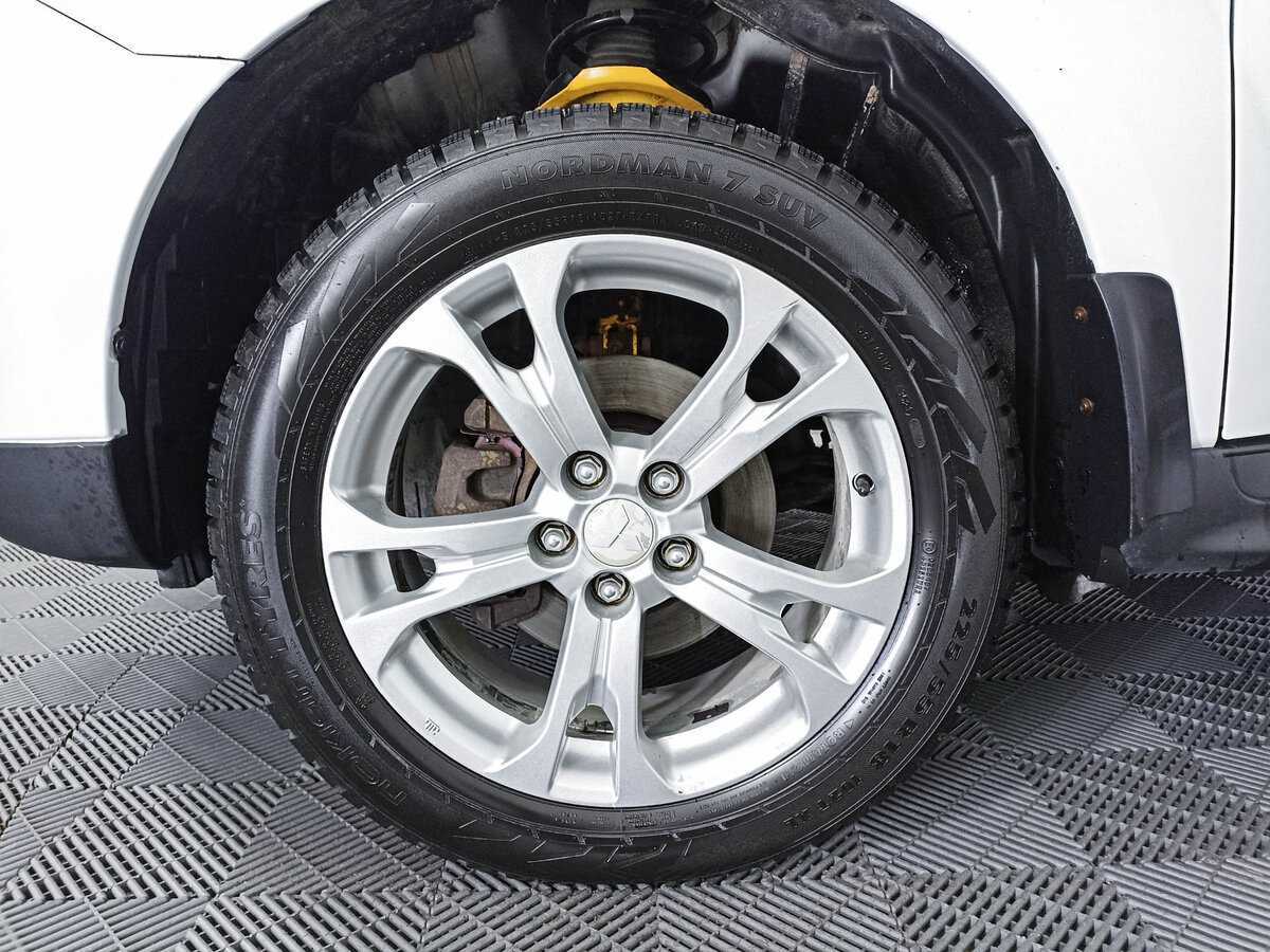 Mitsubishi Outlander 2012 года с пробегом. Фото: #17