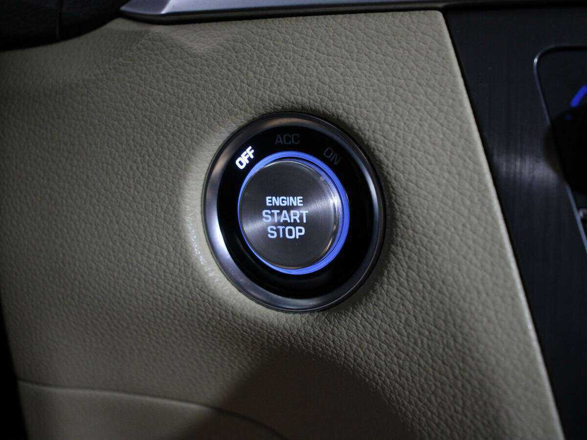 Hyundai Genesis 2015 года с пробегом. Фото: #19