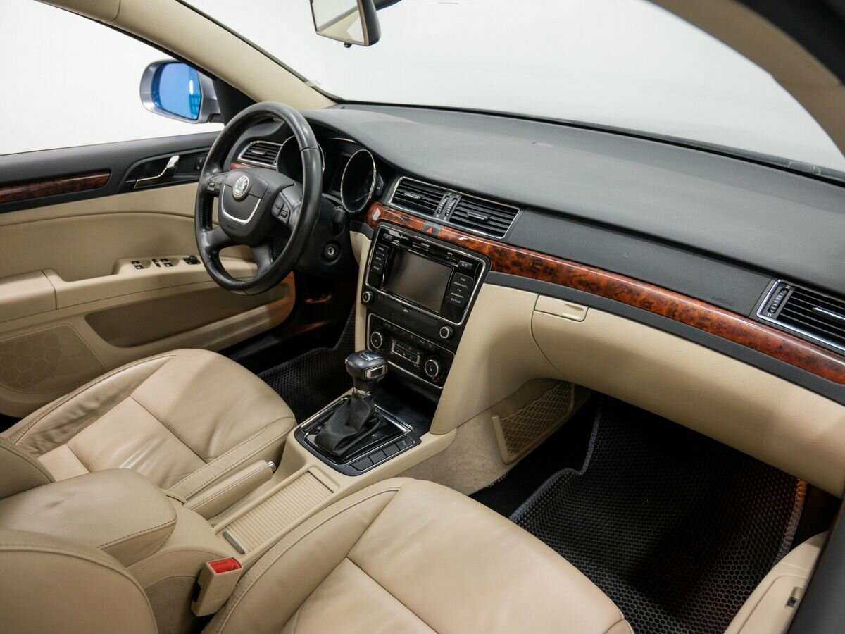 Skoda Superb 2012 года с пробегом. Фото: #6