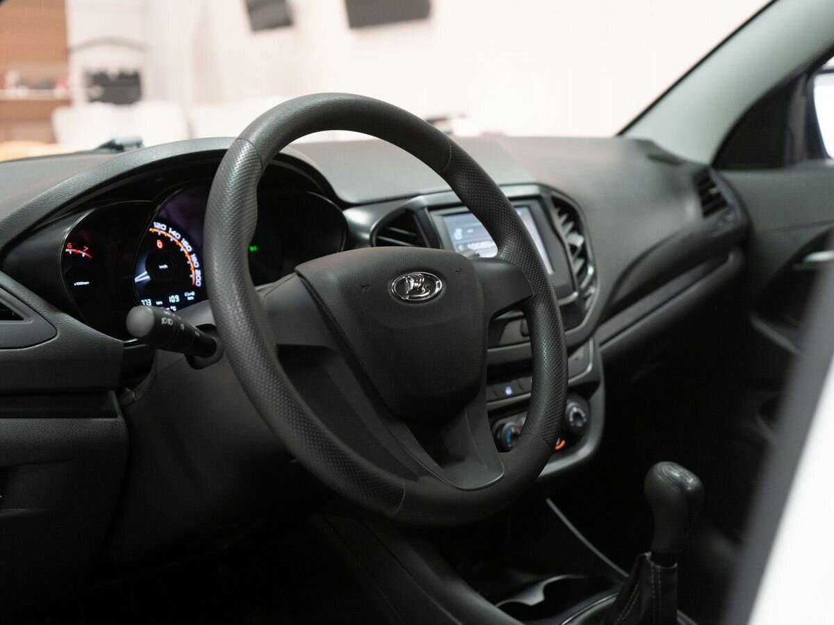 Lada (ВАЗ) Vesta 2021 года с пробегом. Фото: #4